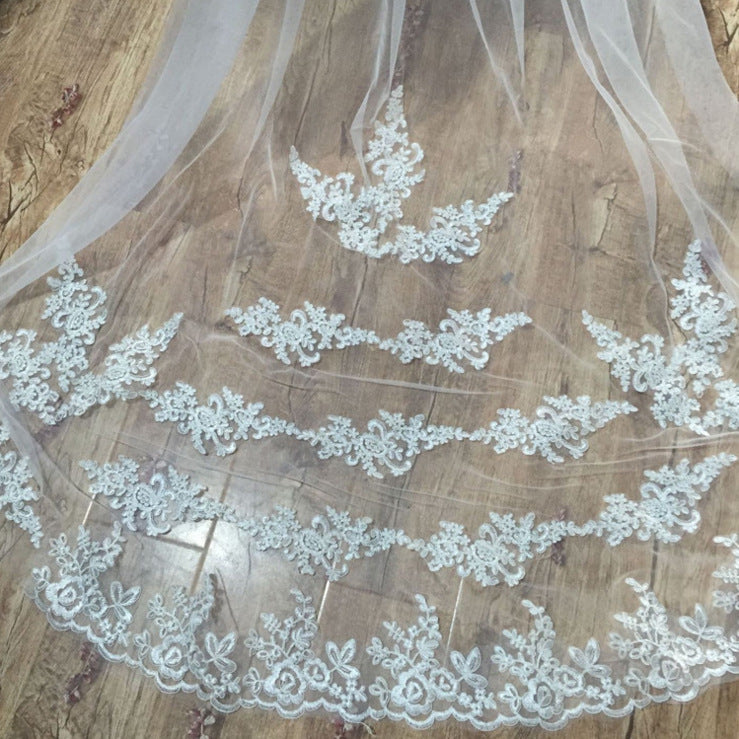 Lace bridal veil