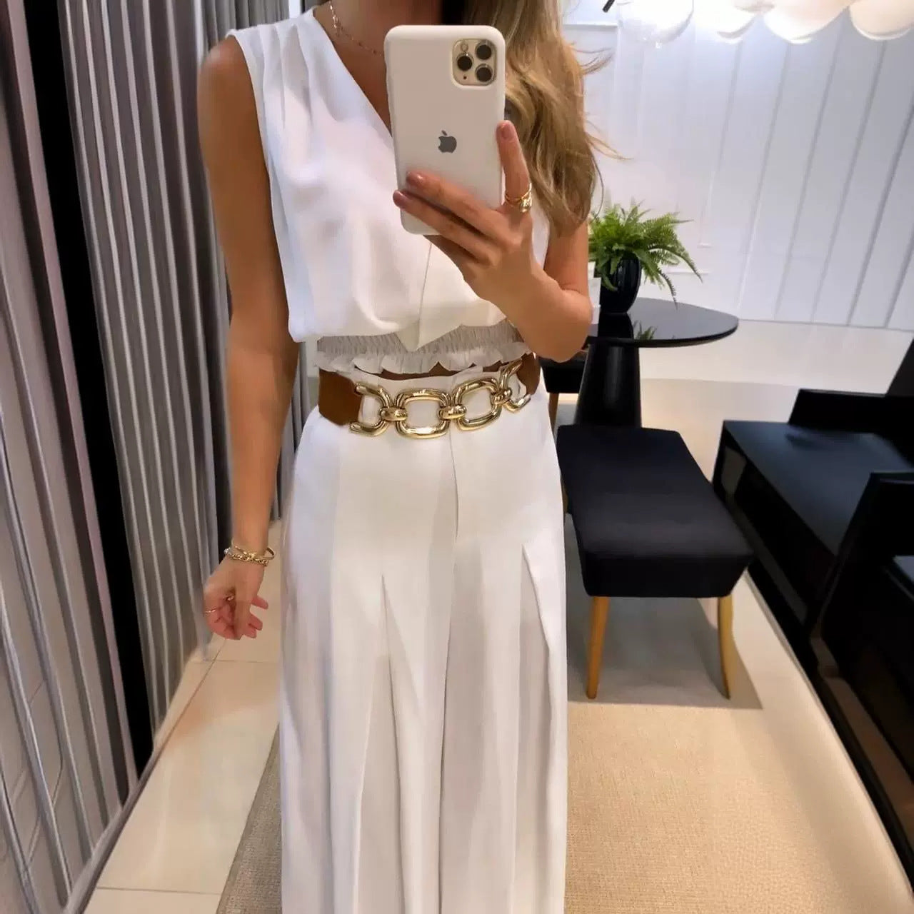 Amazon White Girdle Sleeveless V-neck Vest Suit Wide-leg Bell-bottoms-no Need Belt